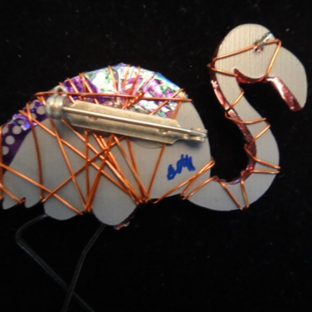 Handmade Art Pin - Picture 4 of 9